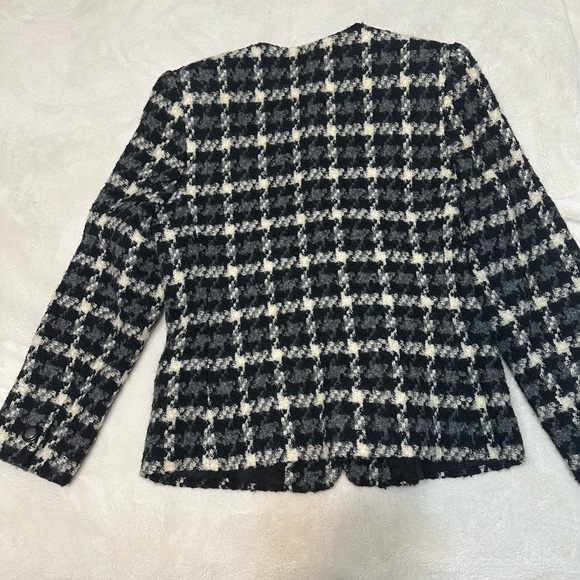 SOLD OUT Talbots Grey/Black/Ivory Wool Blend Boucle lady jacket - Picture 3 of 7